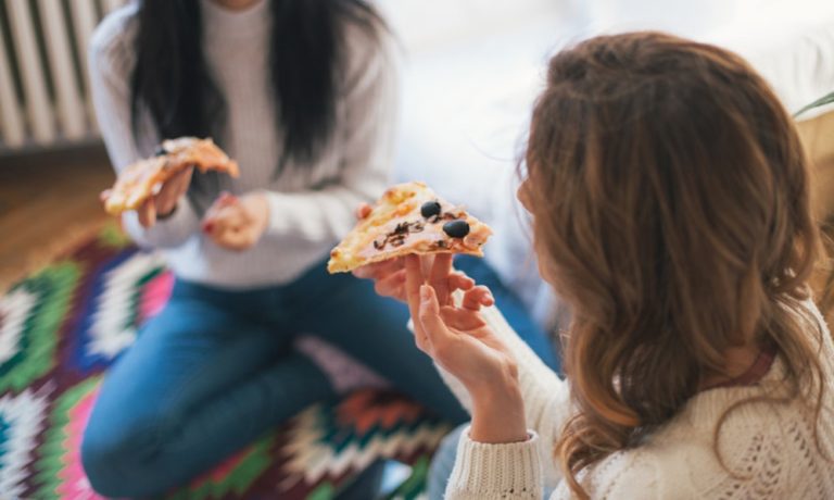 Elite Daily – How To Talk To Your Roommate About Food By Using These 5 Foolproof Strategies