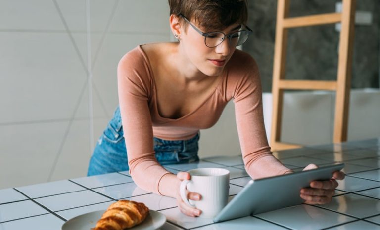 Elite Daily – 5 Morning Habits Of Introverts Who Like To Schedule Their “Me Time” Early